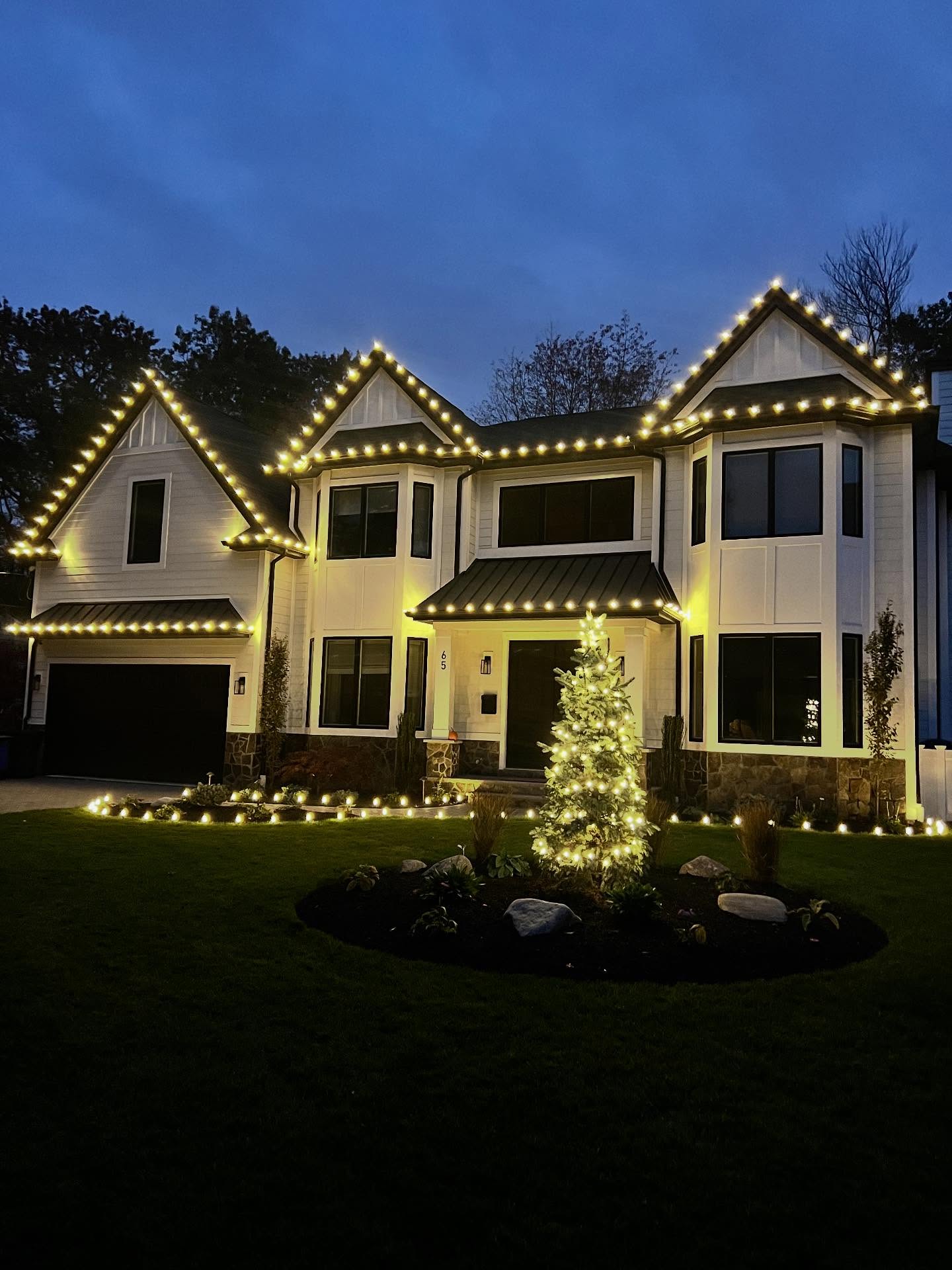 Modern farmhouse holiday lighting NJ warm white roofline